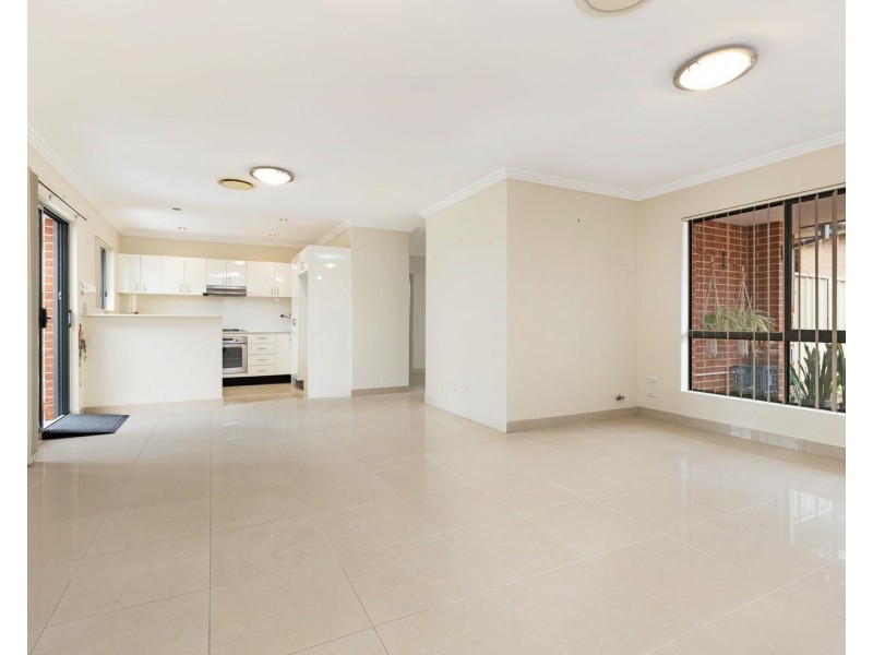 86C Hampden Rd, South Wentworthville NSW 2145