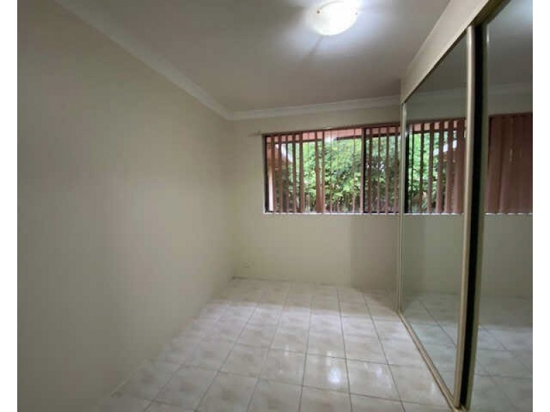 11/6A Claremont St, Merrylands NSW 2160