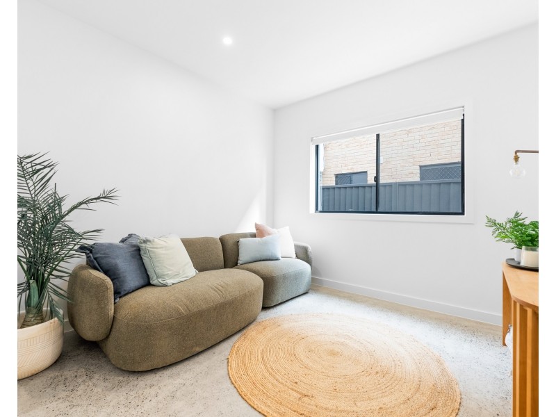 124 Robertson St, Guildford NSW 2161
