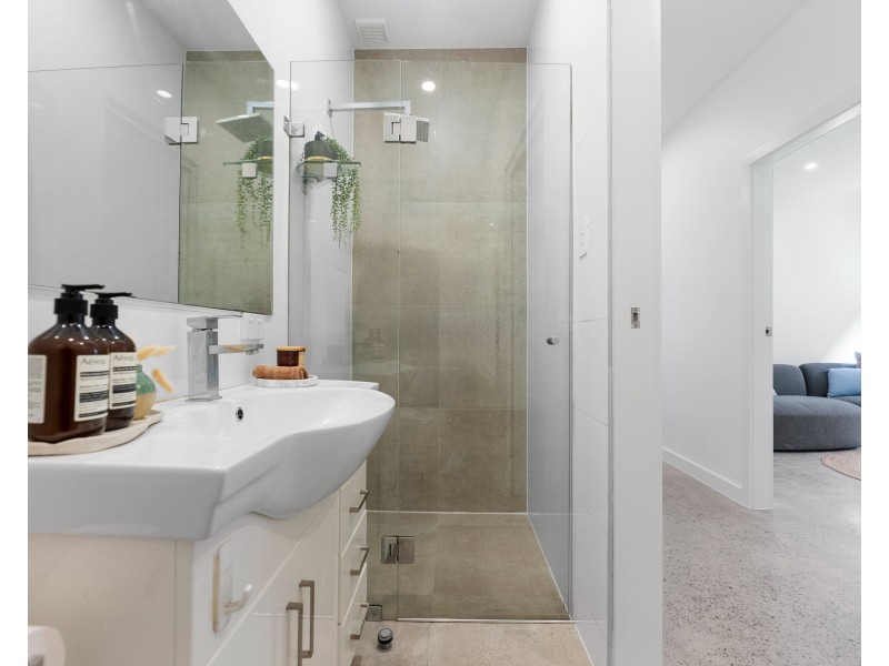 124 Robertson St, Guildford NSW 2161