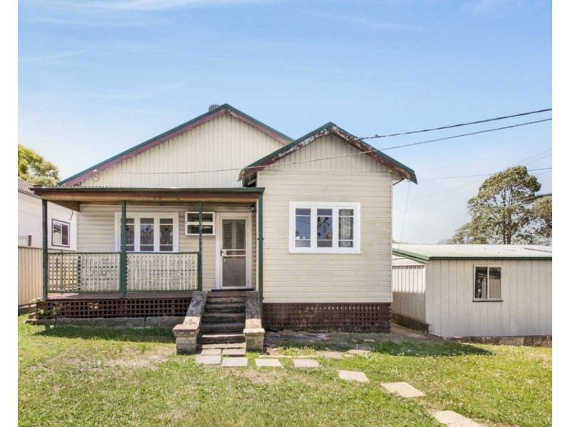 43 Hawksview St, Merrylands NSW 2160