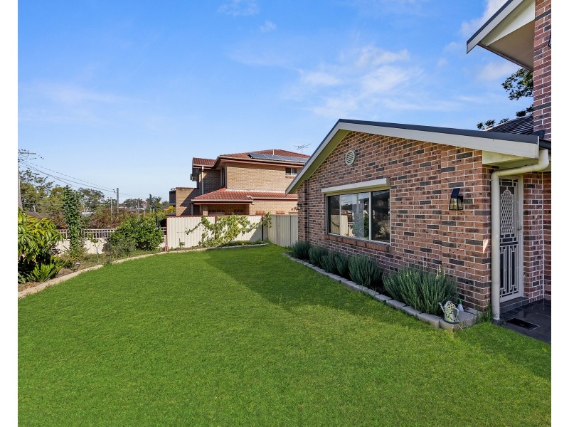 16a Susan St, South Wentworthville NSW 2145
