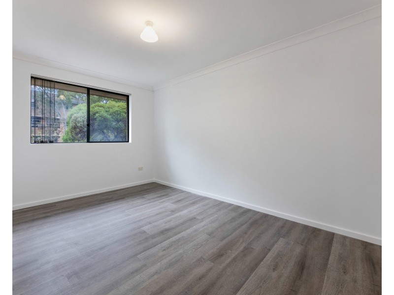 4/43-47 Newman St, Merrylands NSW 2160