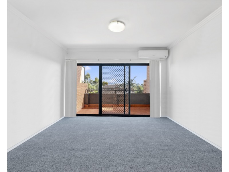 13/51 Cross St, Guildford NSW 2161