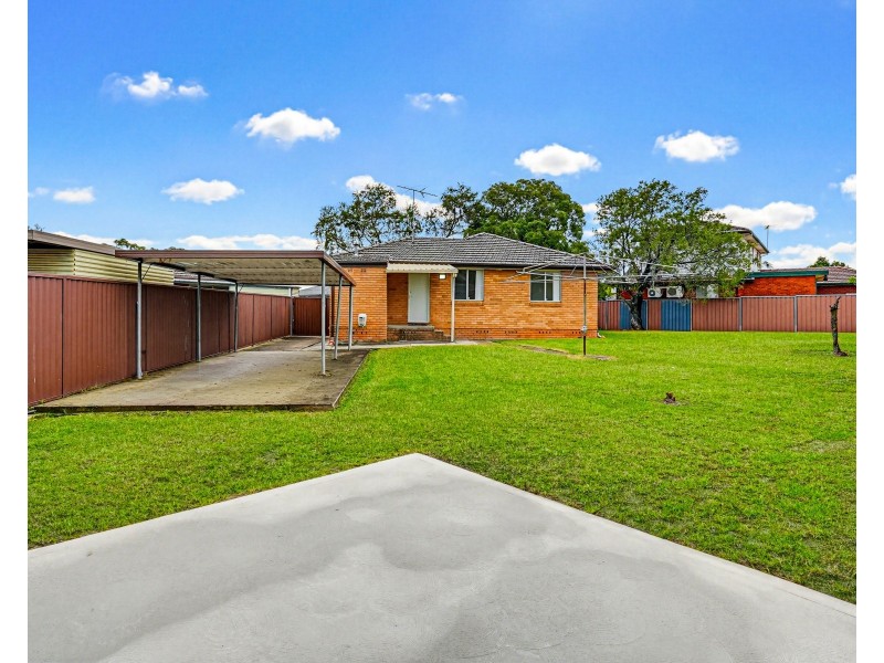 4 Yanda Pl, Greystanes NSW 2145