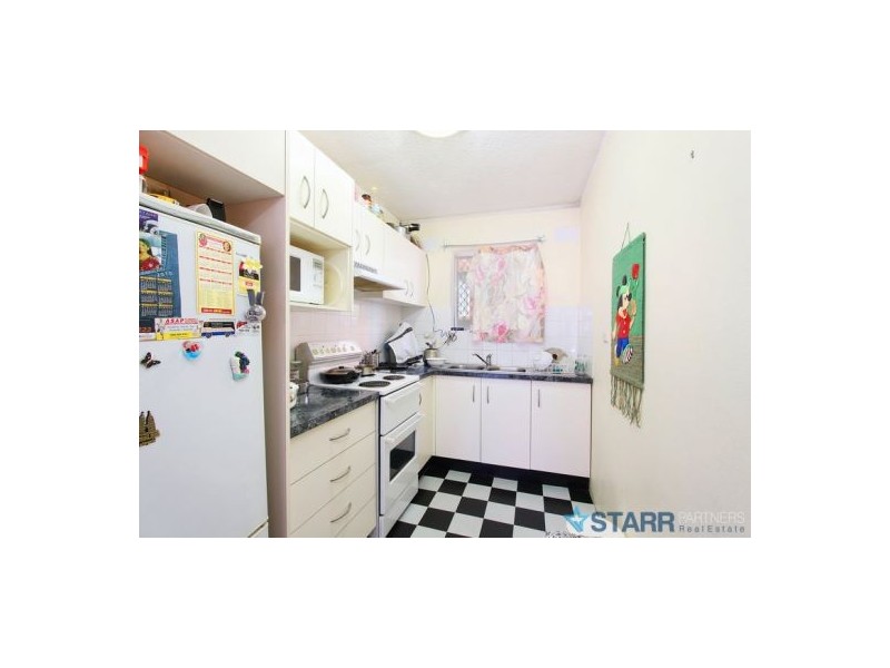 2/24 Military Road, Merrylands NSW 2160