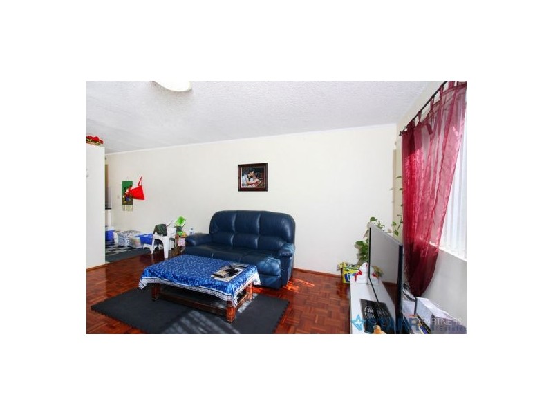 2/24 Military Road, Merrylands NSW 2160