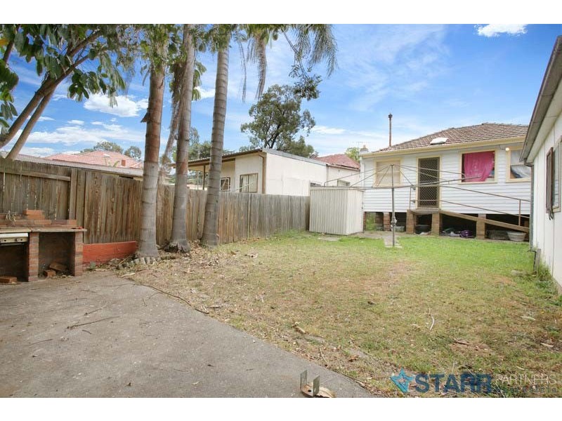 76 Hawksview Street, Guildford NSW 2161