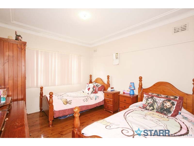 76 Hawksview Street, Guildford NSW 2161