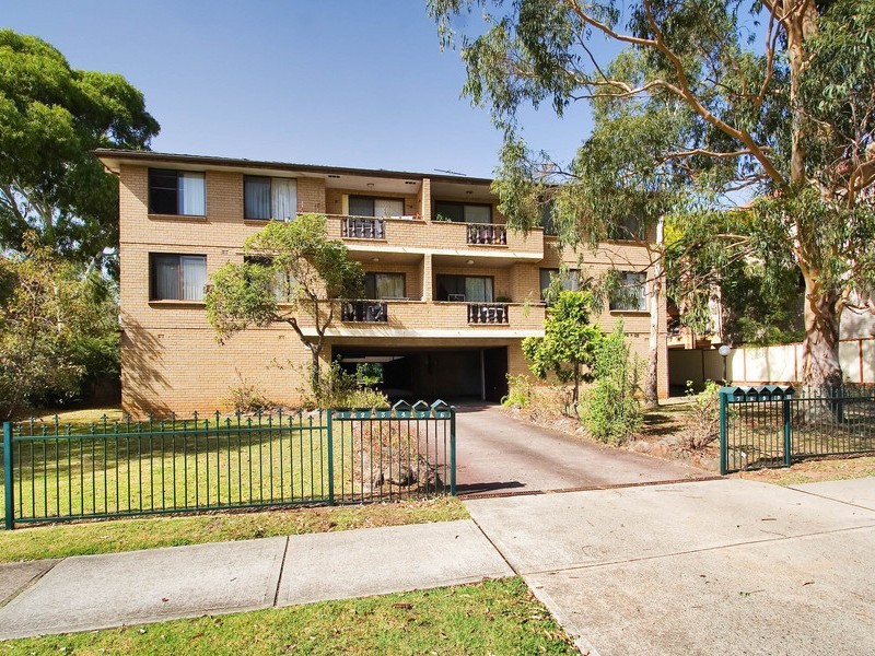 3/22-24 Paton Street, Merrylands NSW 2160