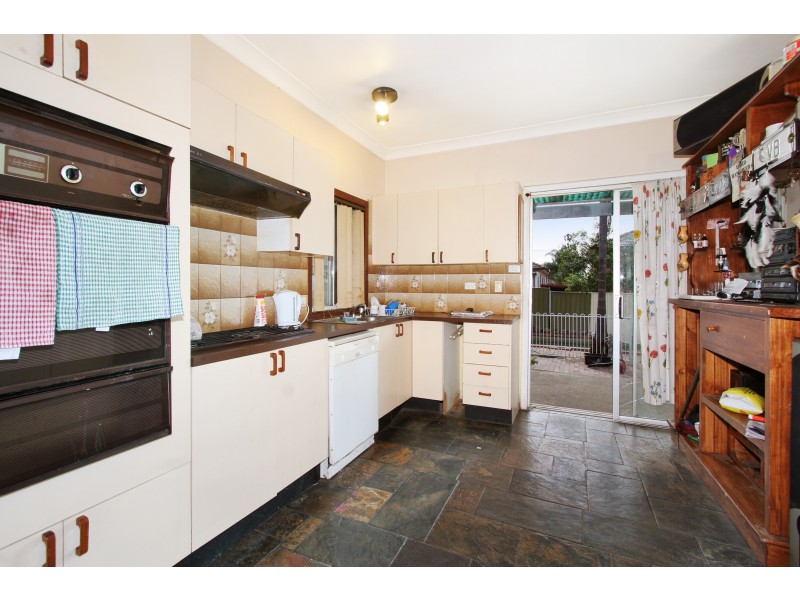 40 Arcadia Street, Merrylands NSW 2160