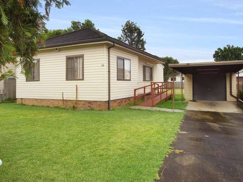 111  Dennistoun Avenue, Guildford West NSW 2161