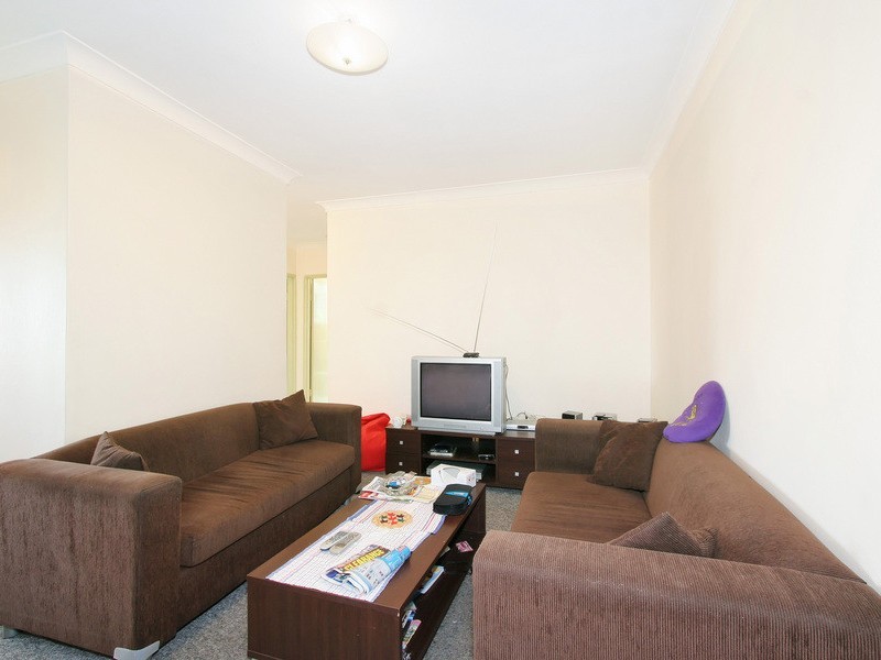 2/52  Birmingham Street, Merrylands NSW 2160