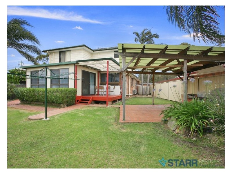 4 Warren Road, Woodpark NSW 2164