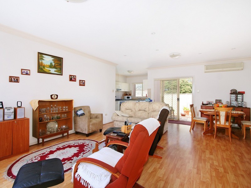 3/19-21 Ellis Street, Merrylands NSW 2160