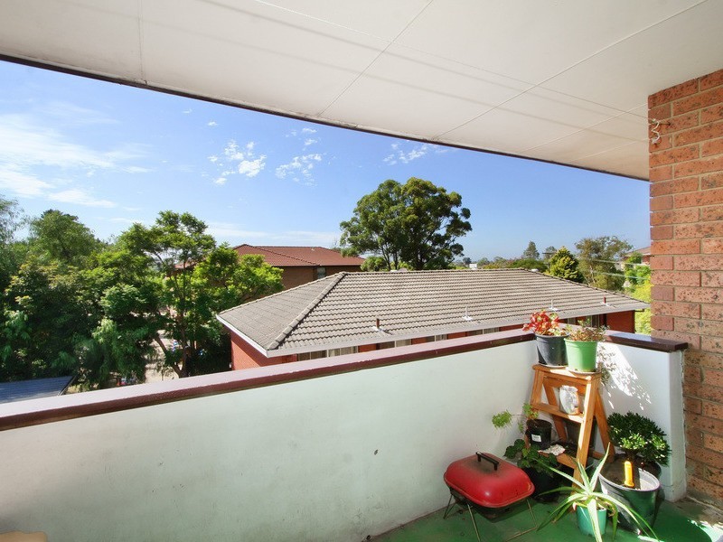 18/15-21 Manchester Street, Merrylands NSW 2160