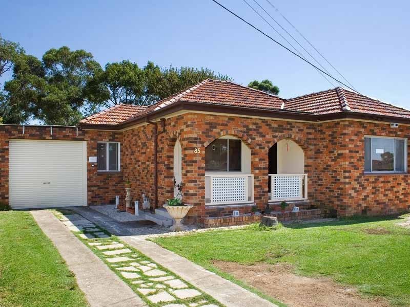 85 Military Road, Guildford NSW 2161
