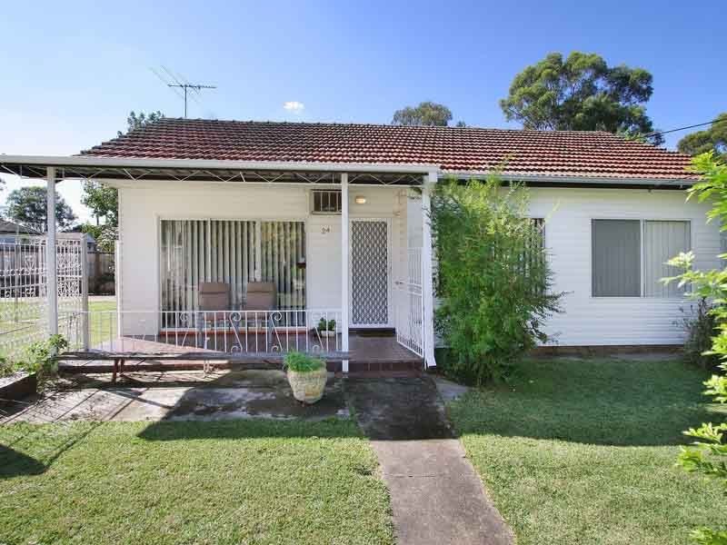 24 Matthew Crescent, Blacktown NSW 2148