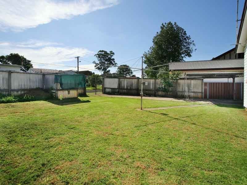 24 Matthew Crescent, Blacktown NSW 2148