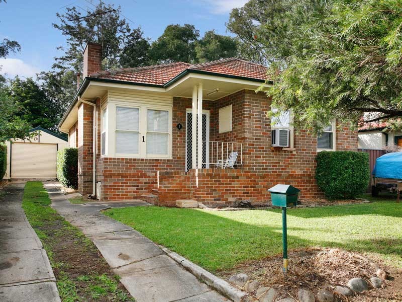 1 Frederick Avenue, Granville NSW 2142