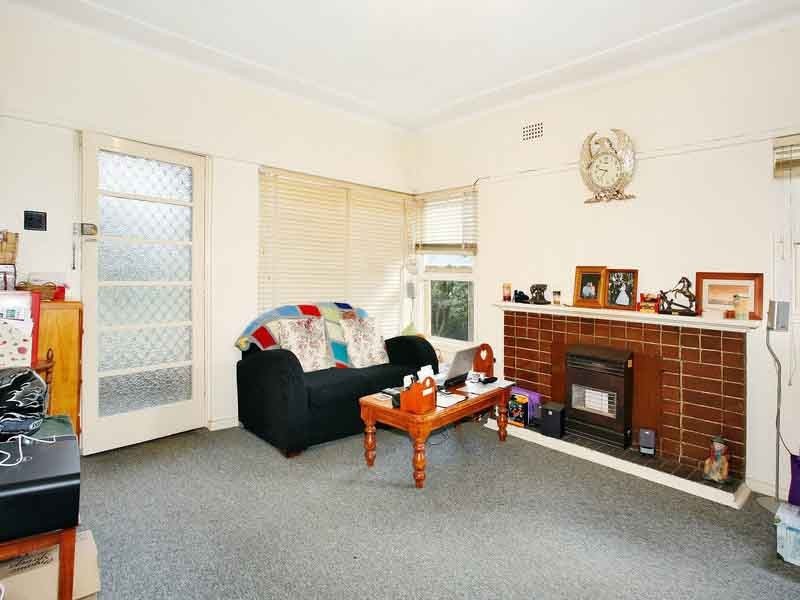 1 Frederick Avenue, Granville NSW 2142