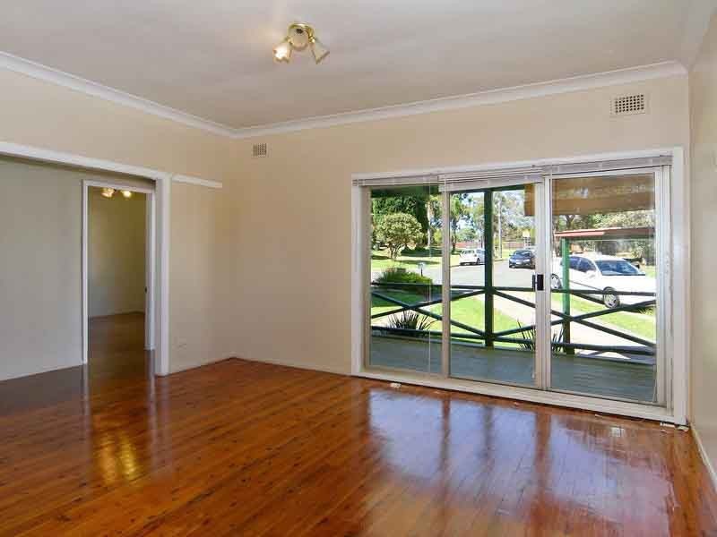 10 Hall Place, Guildford NSW 2161