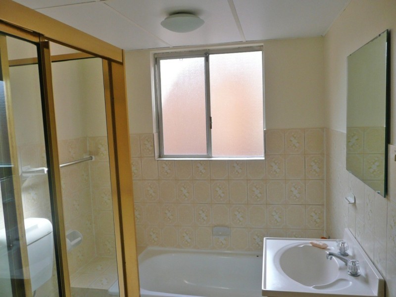 1/18 sheffield, Merrylands NSW 2160