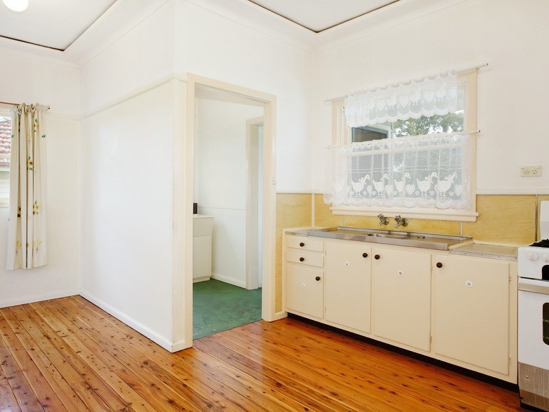 15 Bates Avenue, South Wentworthville NSW 2145