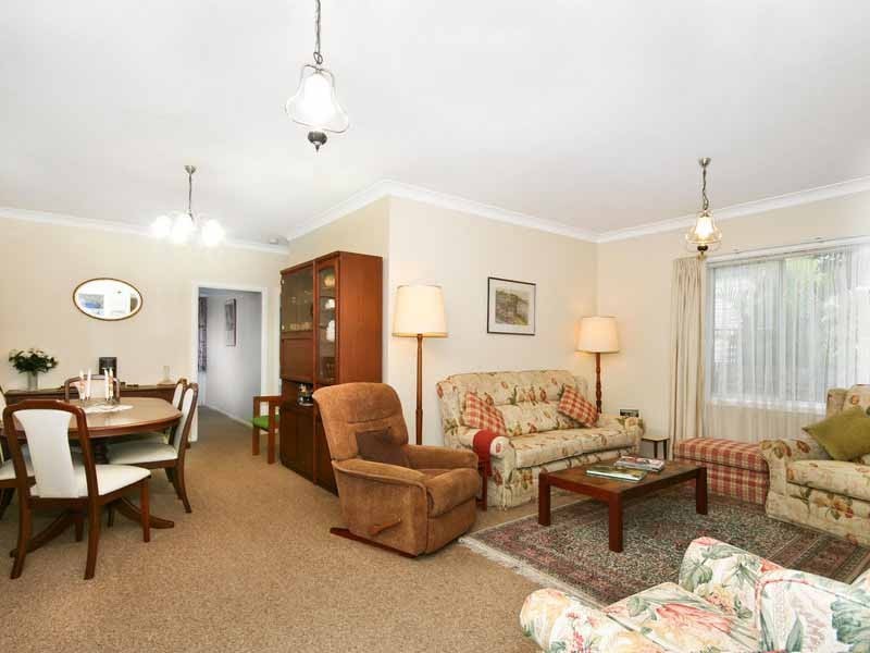 8 Ruth Street, Merrylands NSW 2160