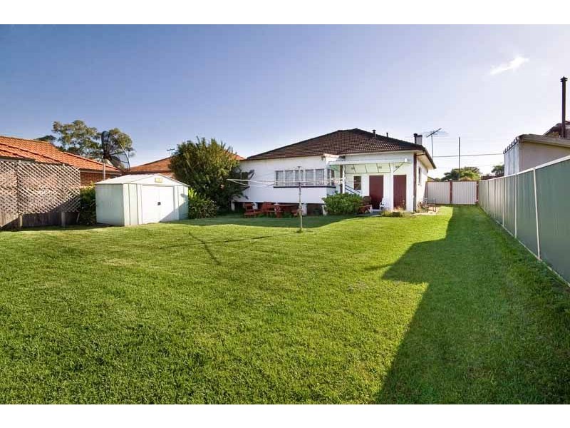 16 Britannia Avenue, Merrylands NSW 2160