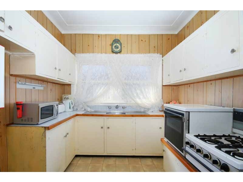 16 Britannia Avenue, Merrylands NSW 2160