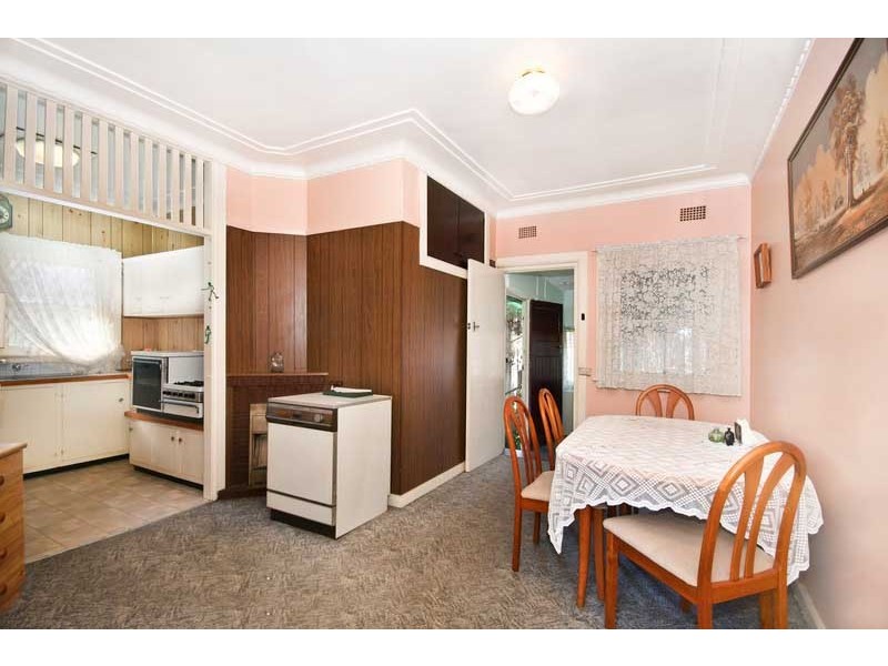 16 Britannia Avenue, Merrylands NSW 2160