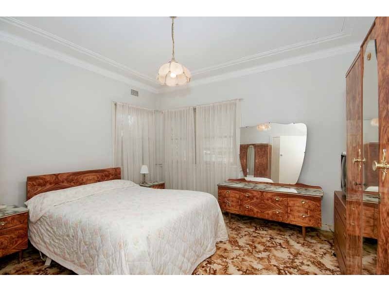 16 Britannia Avenue, Merrylands NSW 2160