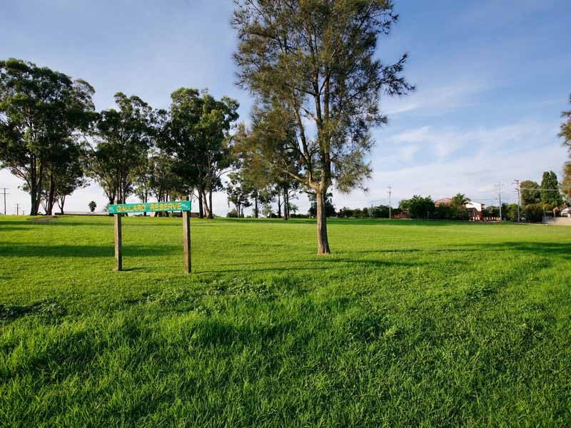 3 Lucinda Road, Greystanes NSW 2145