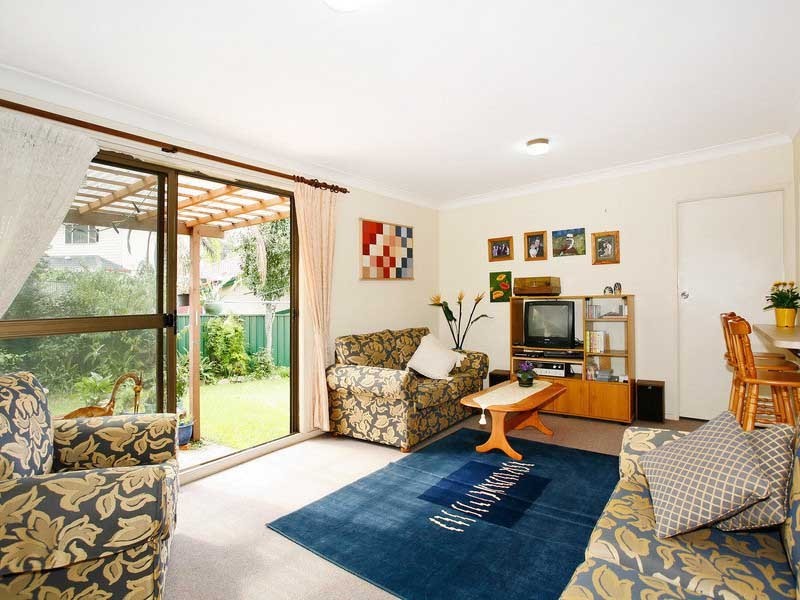 12 Carnation Street, Greystanes NSW 2145