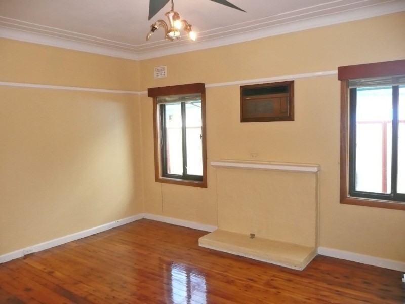 79 LACKEY, Merrylands NSW 2160