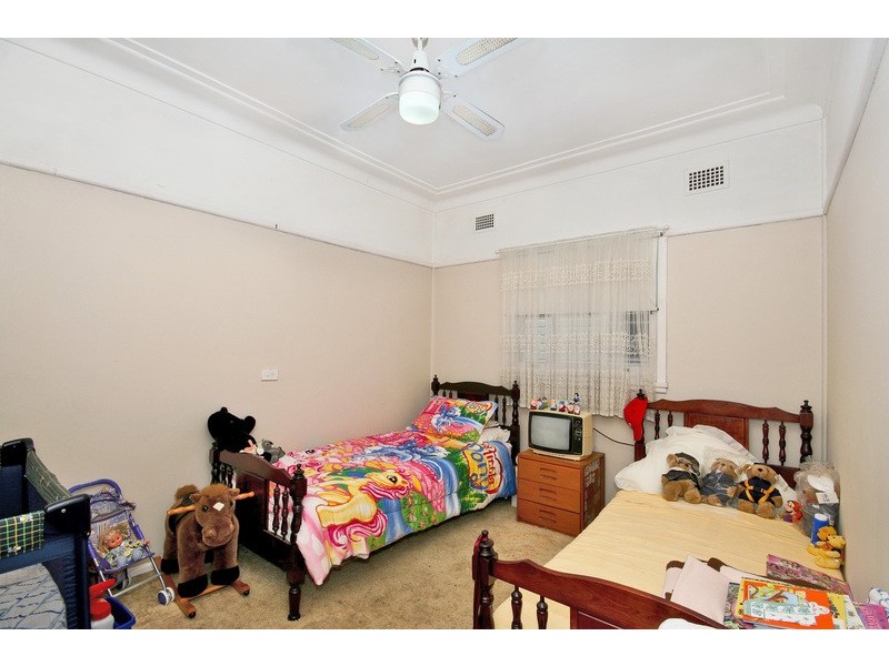 18 Douglas Street, Merrylands NSW 2160