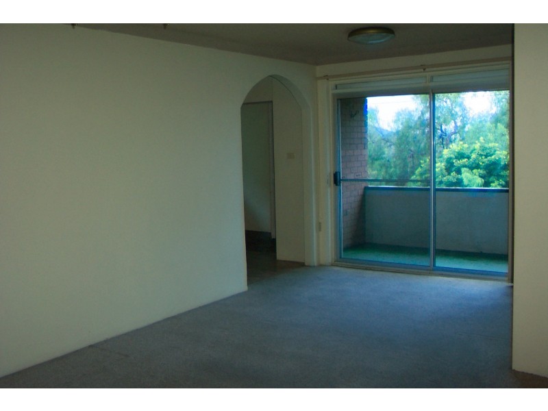 18/15 MANCHESTER, Merrylands NSW 2160