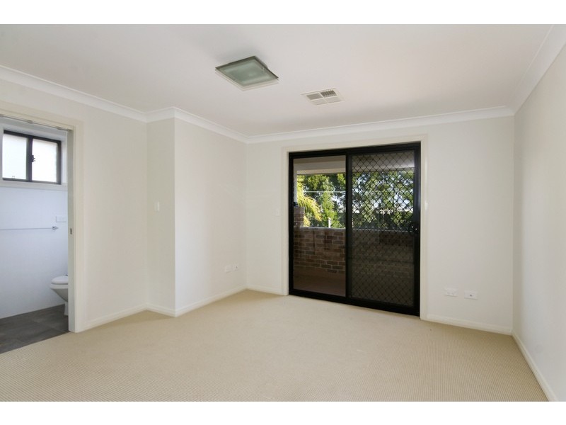 33 Dennistoun Avenue, Guildford NSW 2161