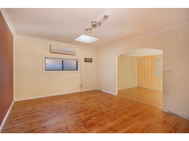 14 Macquarie Road, Greystanes NSW 2145