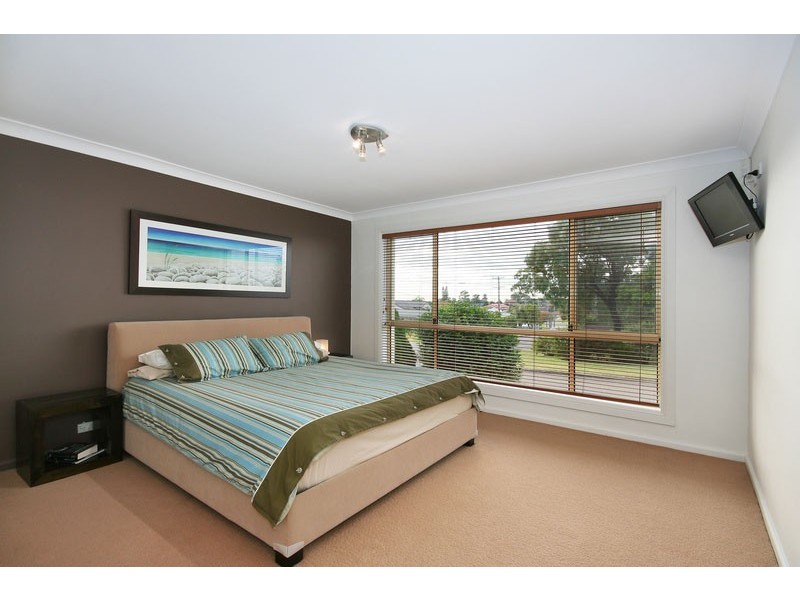 1 Wyatt Place, Greystanes NSW 2145