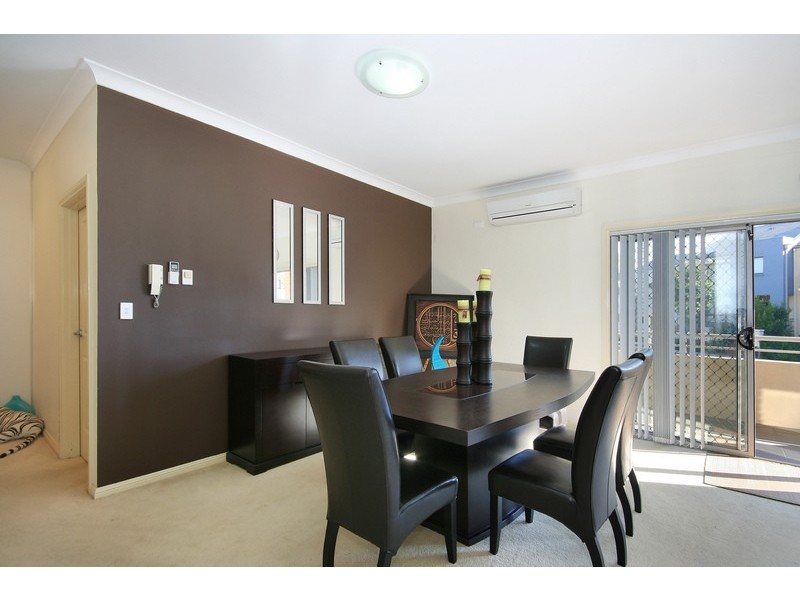 3/8 Refractory Court, Holroyd NSW 2142