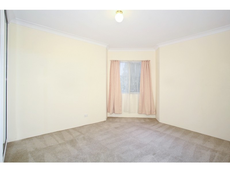 4/44 Memorial Avenue, Merrylands NSW 2160