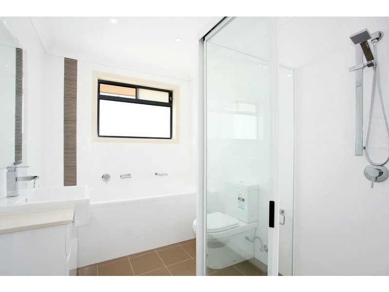 17 Ringrose Avenue, Greystanes NSW 2145