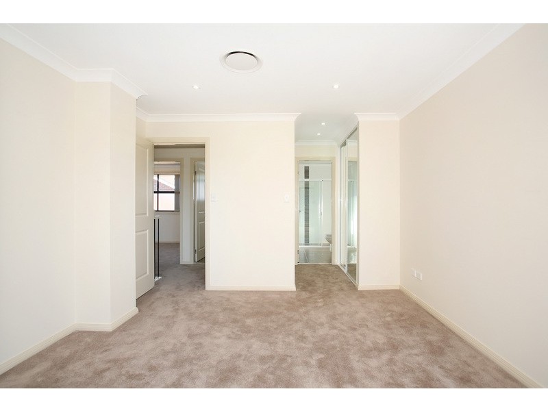 17 Ringrose Avenue, Greystanes NSW 2145