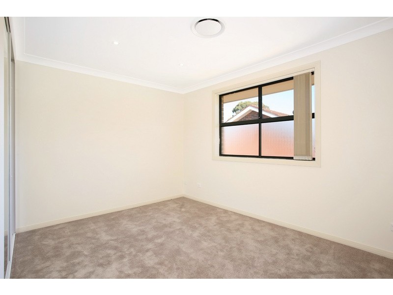 17 Ringrose Avenue, Greystanes NSW 2145