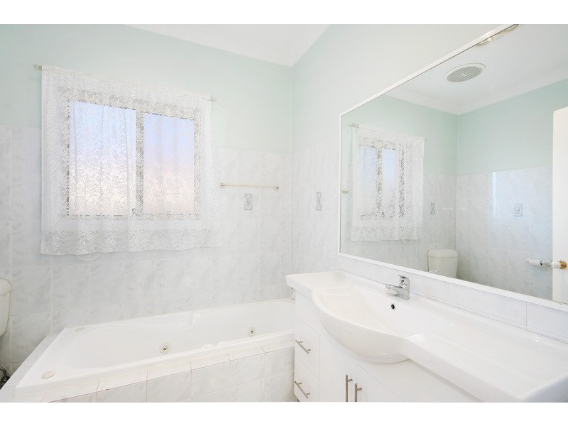 1/19-21 Ellis Street, Merrylands NSW 2160