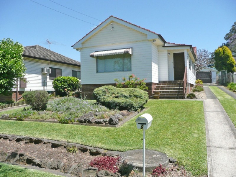 6 Oswald Street, Guildford NSW 2161