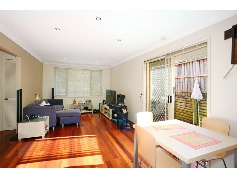 1/35-37 Ellis Street, Merrylands NSW 2160