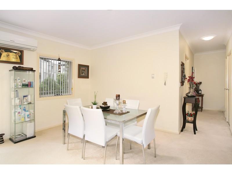 4/8 Refractory Court, Holroyd NSW 2142